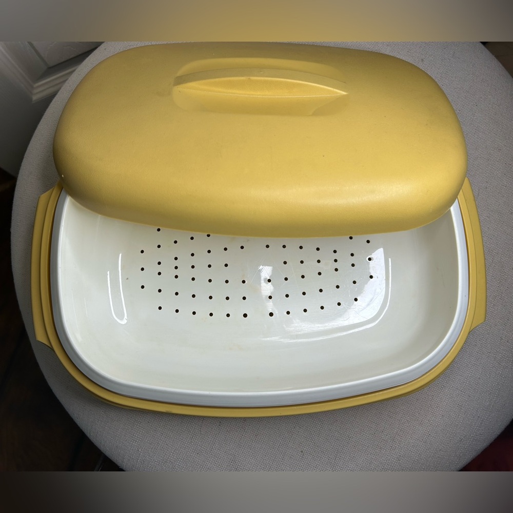 Vintage Tupperware Microwave Vegetable Steamer Harvest Gold Retro Kitchen
